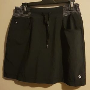 2 x $20 Tuff Athletics Skirt Size Medium